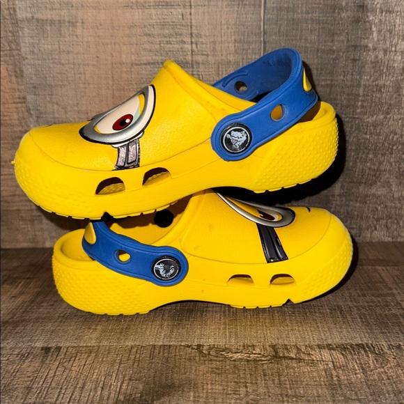 CROCS Kids Yellow Minion - size toddler 7 - Picture 10 of 10